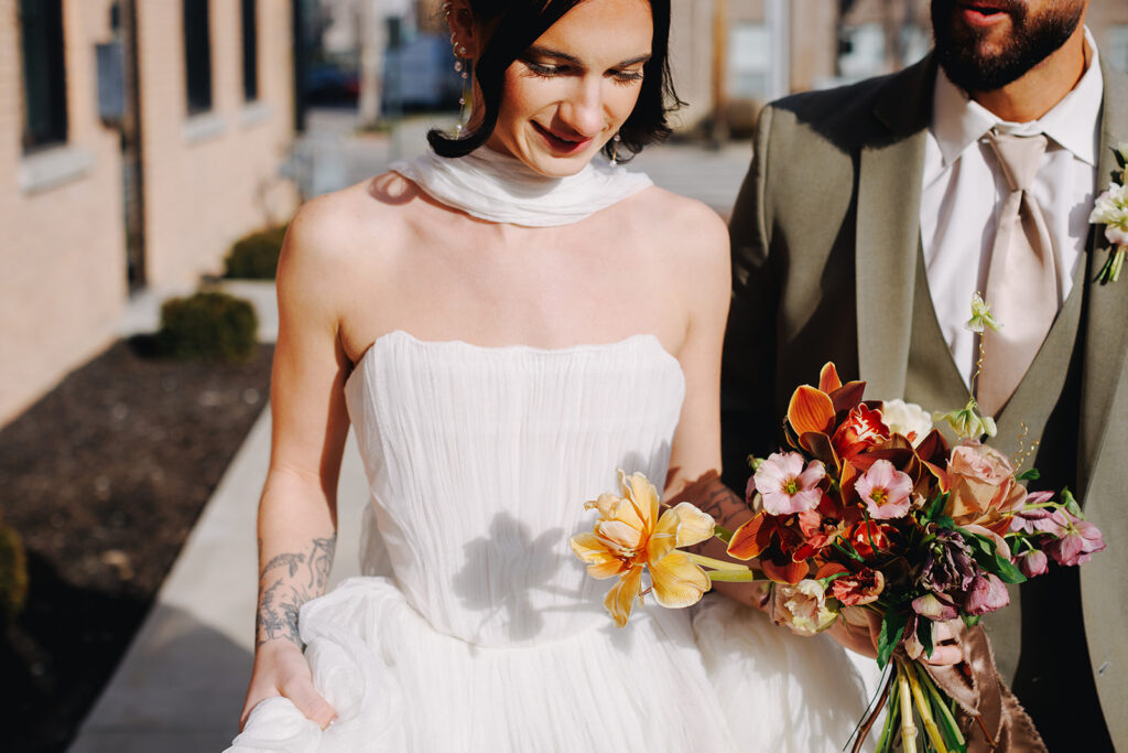 Columbus ohio wedding florist bridal bouquet photographer derks werks